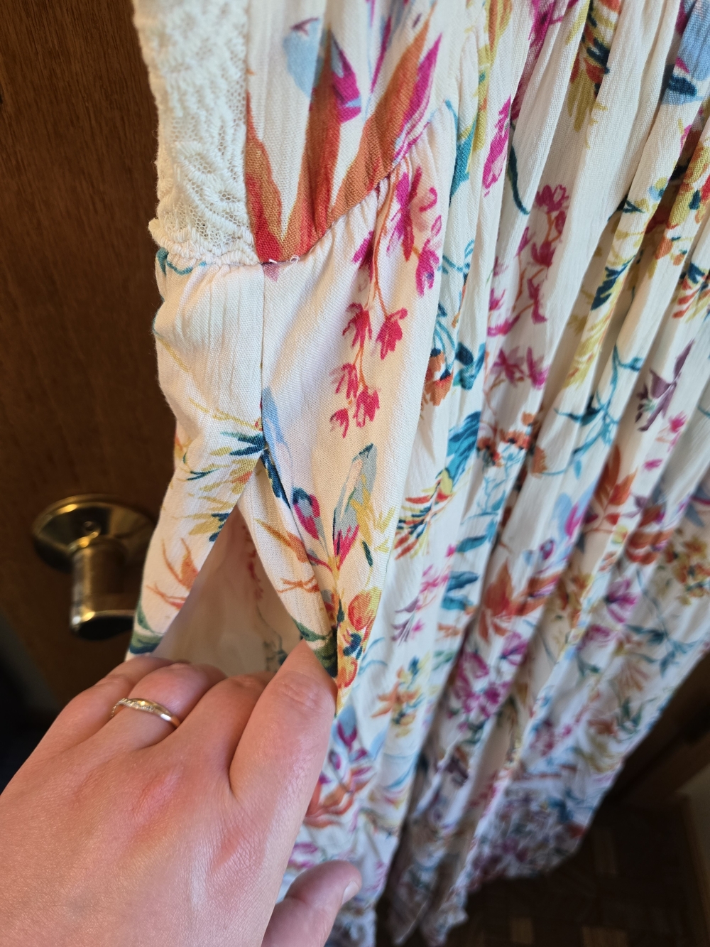 torrid White Floral Lace-Trim Maxi Dress - Picture 5 of 5